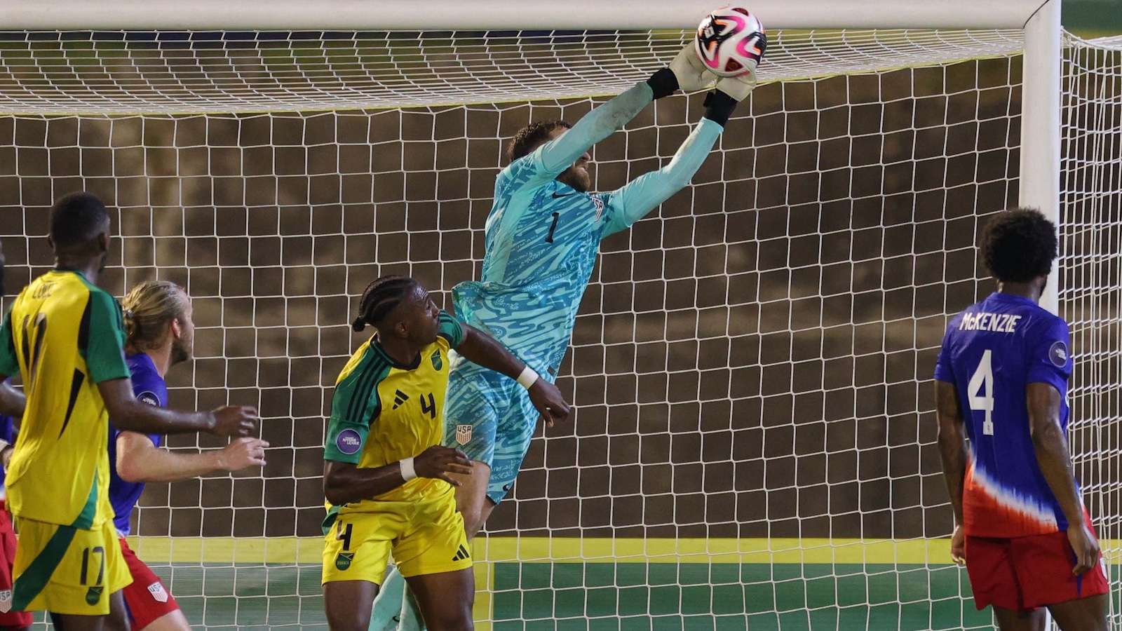 签下马杜埃 签下马杜埃